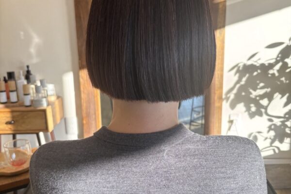 切りっぱなしボブ